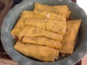 ...so I ended up making something much like manicotti by the time I rolled them with ricotta, spinach, shallot, and some of the chanterelle mushrooms.